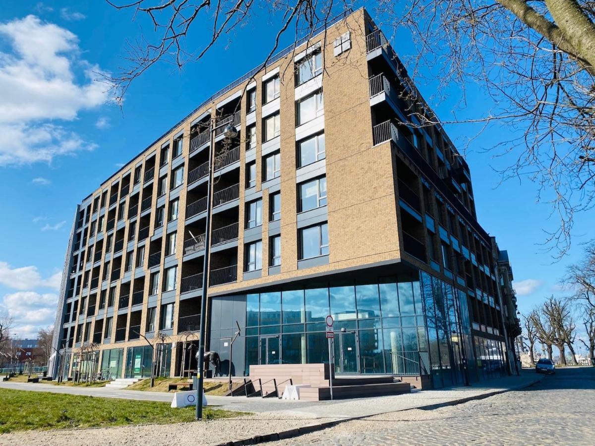 Apartment S&s Chlebova Z Widokiem Na Rzeke Motlawe, Stare *